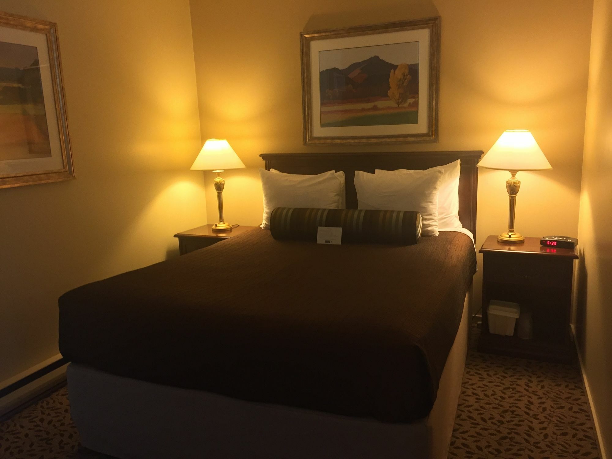 Travelodge By Wyndham Abbotsford Bakerview Экстерьер фото